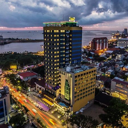 Arthama Hotels Makassar Extérieur photo