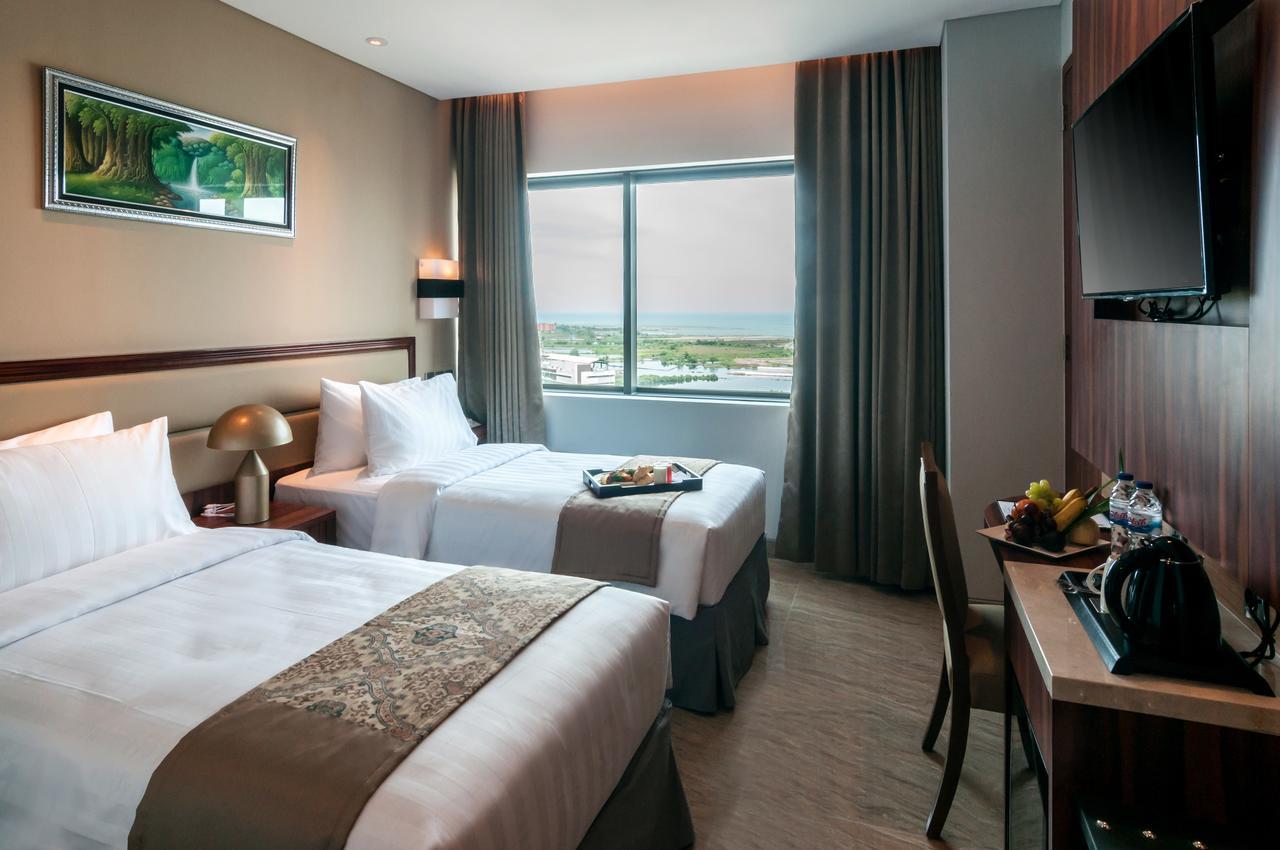 Arthama Hotels Makassar Extérieur photo