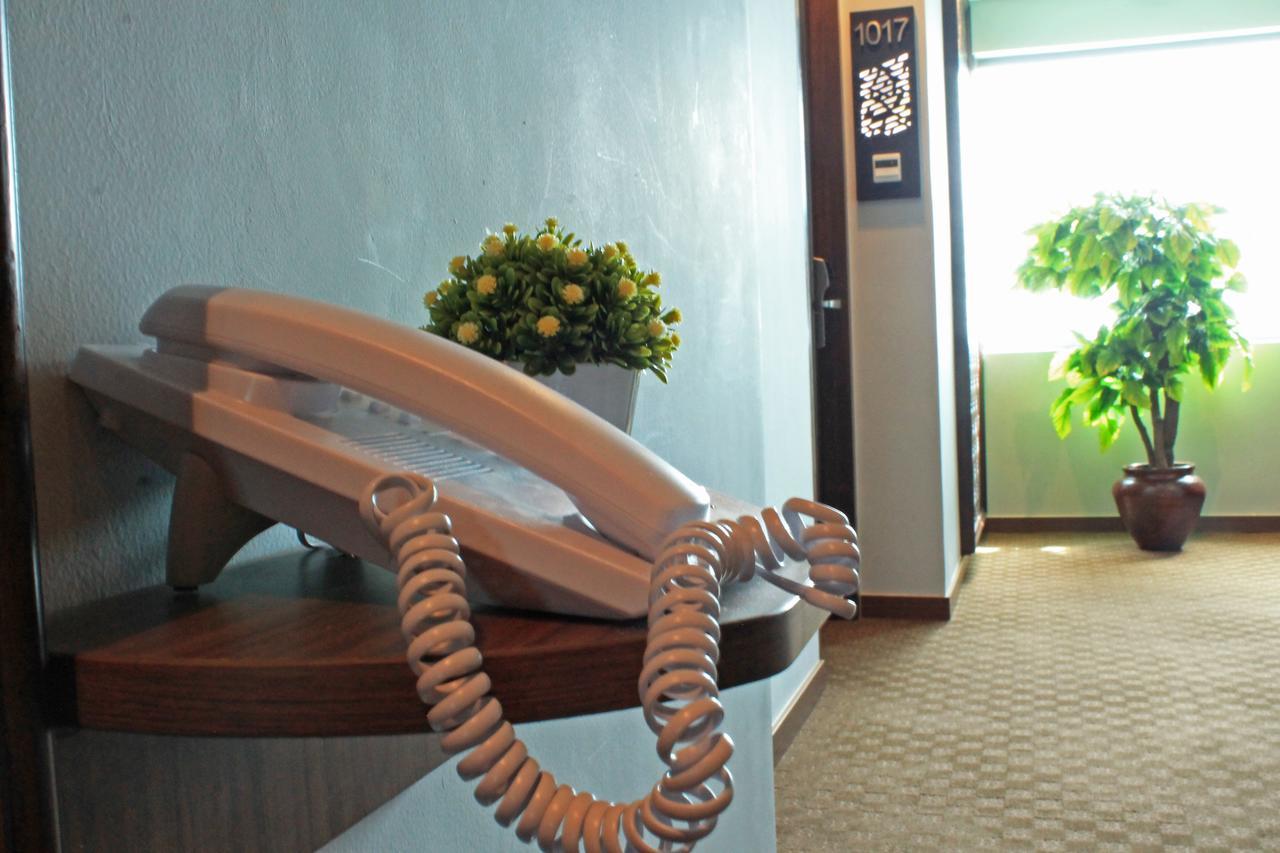 Arthama Hotels Makassar Extérieur photo