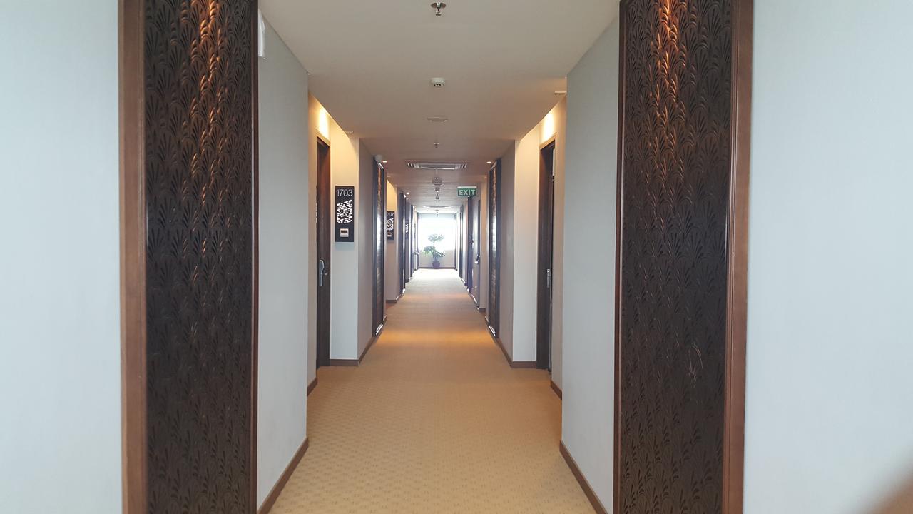 Arthama Hotels Makassar Extérieur photo