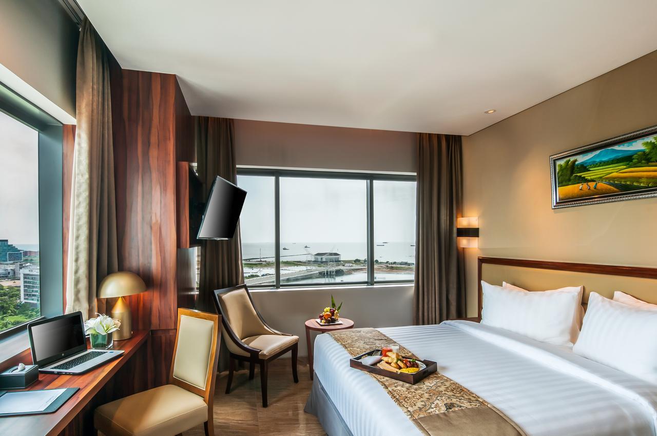 Arthama Hotels Makassar Extérieur photo