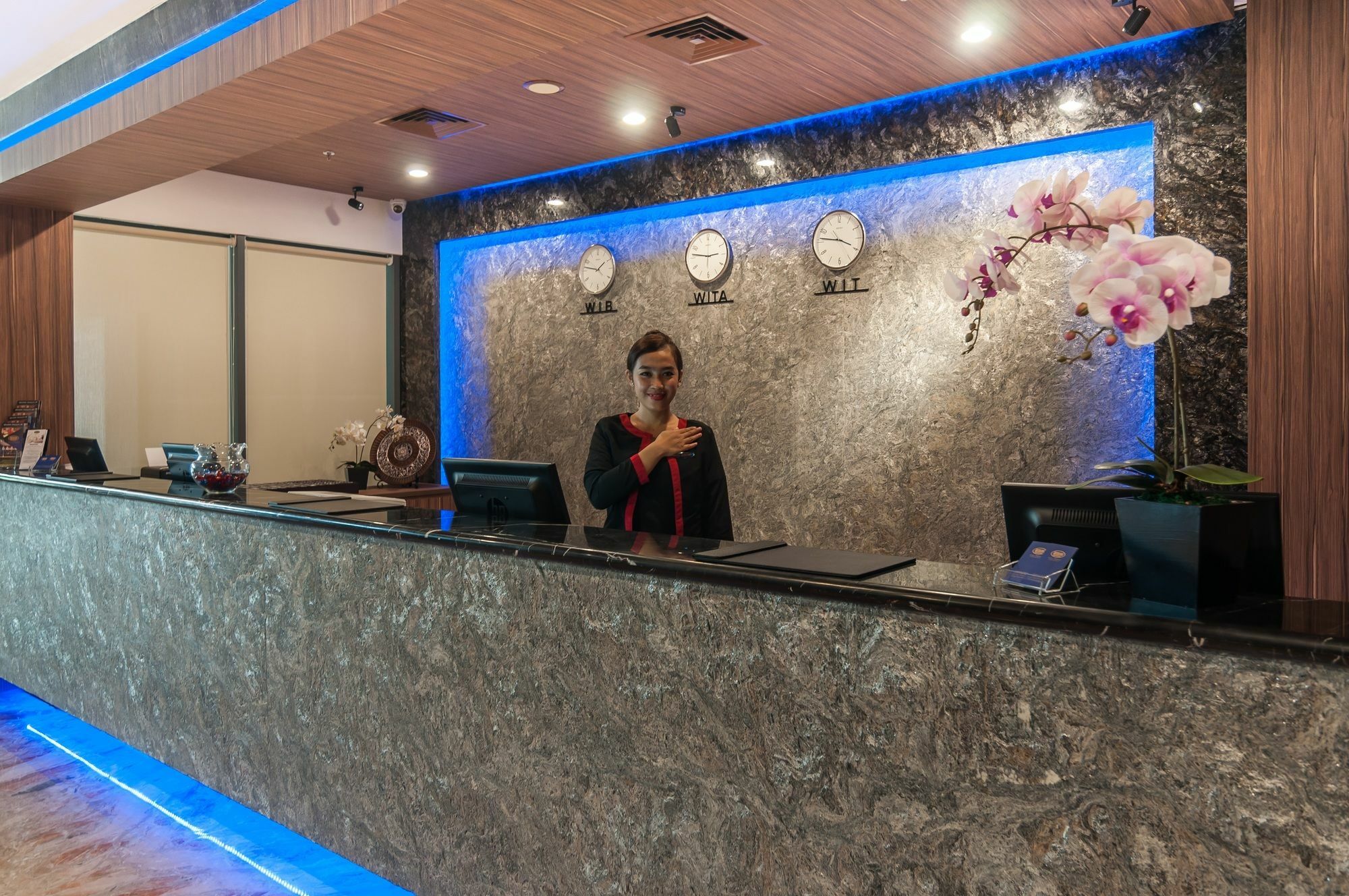 Arthama Hotels Makassar Extérieur photo